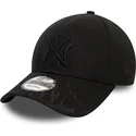 kapa-zaobljena-crna-podesiv-9forty-flame-new-york-yankees-mlb-new-era