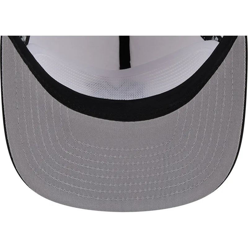 kapa-zaobljena-bijela-snapback-golfer-chrome-new-york-yankees-mlb-new-era
