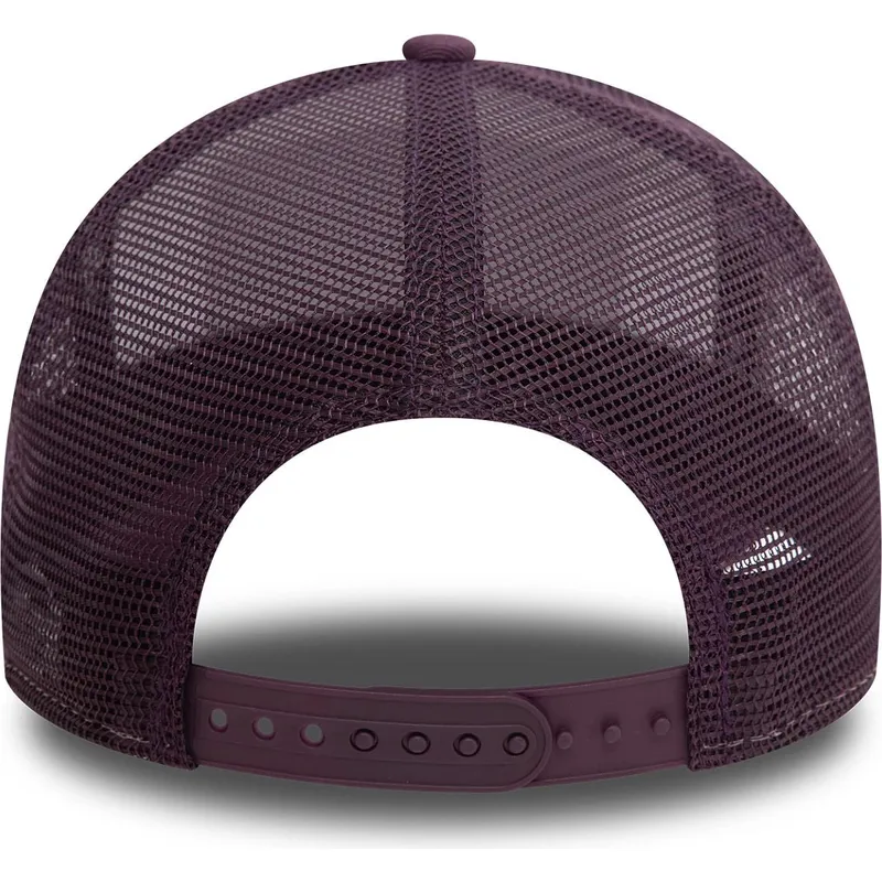 kapa-zaobljena-ljubicasta-snapback-a-frame-ski-patch-courchevel-ciudades-y-playas-new-era kapa-zaobljena-ljubicasta-snapback-a-frame-ski-patch-courchevel-ciudades-y-playas-new-era