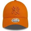 kapa-zaobljena-narancasta-podesiv-9forty-league-essential-new-york-yankees-mlb-new-era