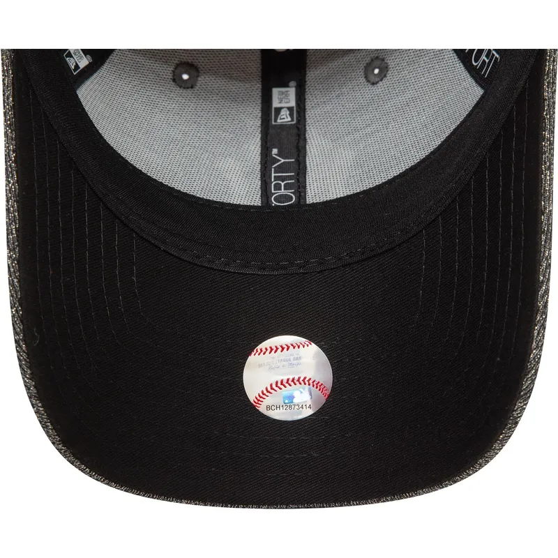 kapa-zaobljena-crna-podesiv-9forty-glitter-new-york-yankees-mlb-new-era