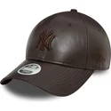 kapa-zaobljena-smeda-podesiv-9forty-midi-pu-new-york-yankees-mlb-new-era