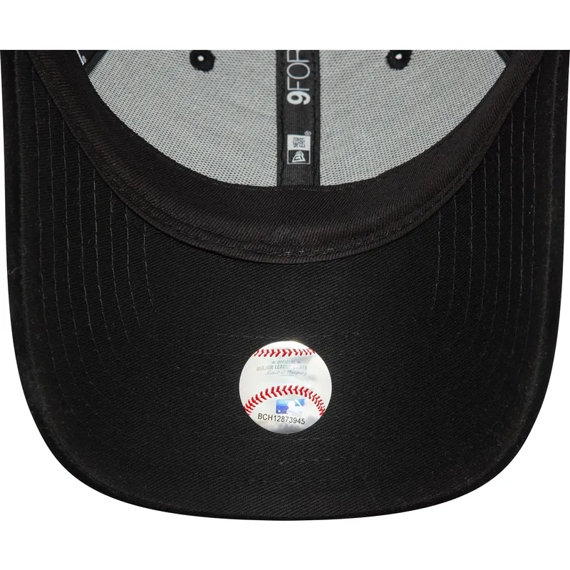 kapa-zaobljena-crna-podesiv-9forty-velour-diamante-new-york-yankees-mlb-new-era