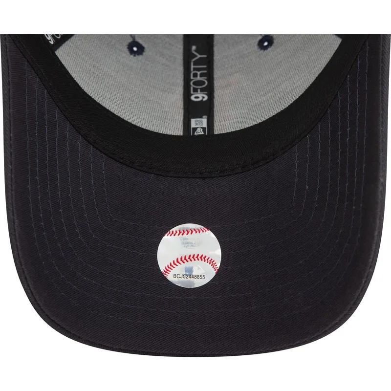 kapa-zaobljena-mornarsko-plava-podesiv-9forty-side-patch-boston-red-sox-mlb-new-era kapa-zaobljena-mornarsko-plava-podesiv-9forty-side-patch-boston-red-sox-mlb-new-era
