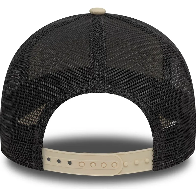 kapa-zaobljena-bez-snapback-a-frame-license-plate-los-angeles-ciudades-y-playas-new-era