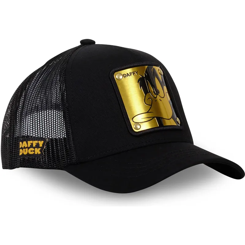 cap-zaobljena-black-snapback-daffy-duck-looney-tunes-capslab