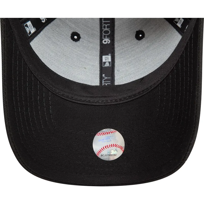 kapa-zaobljena-crna-podesiv-9forty-icon-new-york-yankees-mlb-new-era