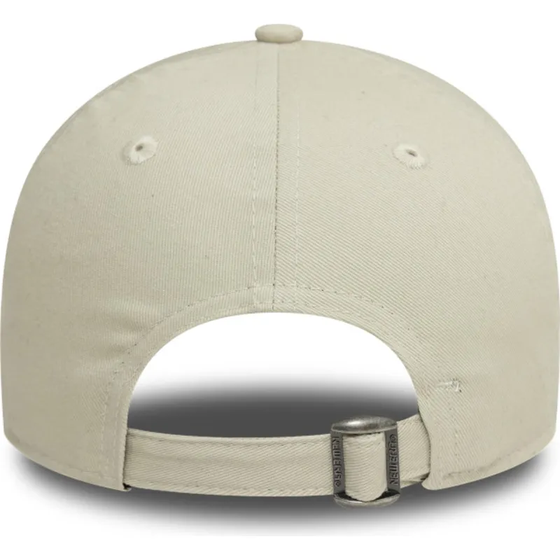 cap-zaobljena-beige-adjustable-strap-9twenty-new-era