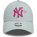 kapa-zaobljena-plava-podesiv-rosa-9forty-denim-icon-heart-new-york-yankees-mlb-new-era