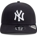 kapa-zaobljena-mornarsko-plava-snapback-9seventy-stretch-snap-new-york-yankees-mlb-new-era