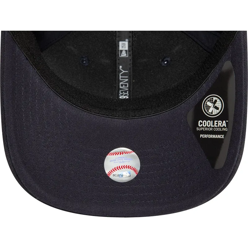 kapa-zaobljena-mornarsko-plava-snapback-9seventy-stretch-snap-new-york-yankees-mlb-new-era