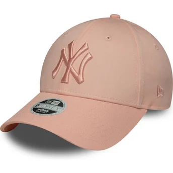 Cap zaobljena pink adjustable strap 9FORTY League Essential New York Yankees MLB New Era