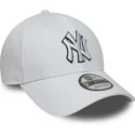 kapa-zaobljena-bijela-podesiv-9forty-outline-new-york-yankees-mlb-new-era