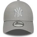 kapa-zaobljena-siva-podesiv-9forty-outline-new-york-yankees-mlb-new-era
