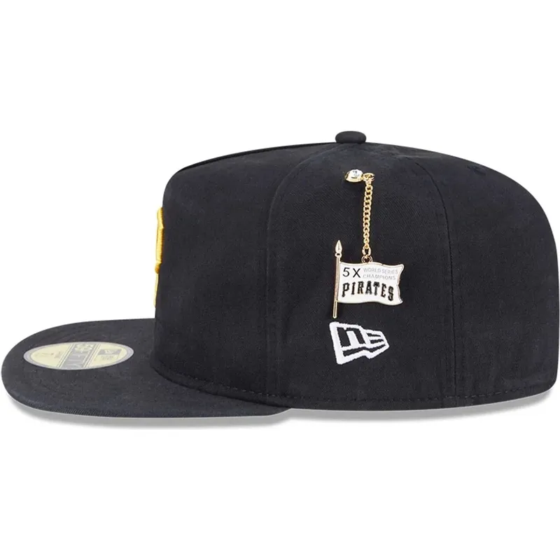 kapa-ravna-crna-prilagodena-59fifty-a-frame-championship-side-flag-pittsburgh-pirates-mlb-new-era