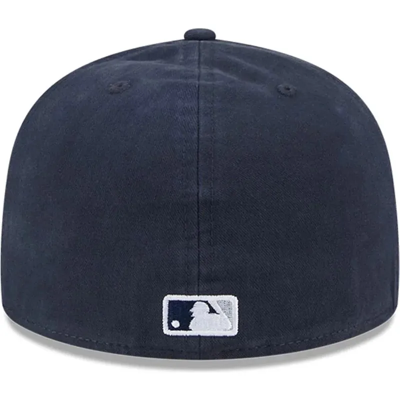 kapa-ravna-mornarsko-plava-prilagodena-59fifty-a-frame-championship-side-flag-new-york-yankees-mlb-new-era