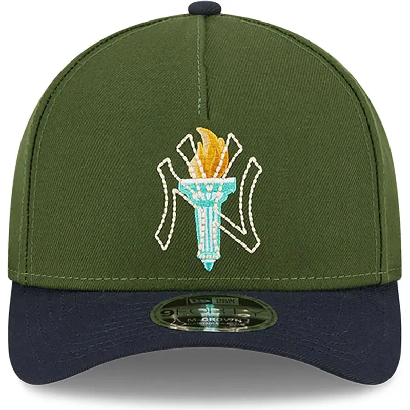 kapa-zaobljena-visebojno-snapback-9forty-m-crown-city-feature-new-york-yankees-mlb-new-era kapa-zaobljena-visebojno-snapback-9forty-m-crown-city-feature-new-york-yankees-mlb-new-era