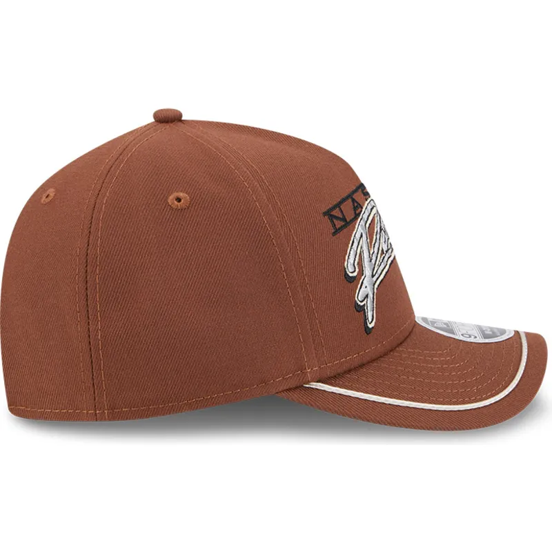 cap-zaobljena-brown-snapback-9forty-m-crown-a-frame-motorsport-nascar-new-era