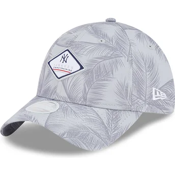 Kape zaobljena siva podesiva traka 9TWENTY Leaf Open Back Spring Training Fan Pack 2025 New York Yankees MLB New Era