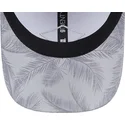 kapa-zaobljena-siva-podesiv-9twenty-leaf-open-back-spring-training-fan-pack-2025-new-york-yankees-mlb-new-era