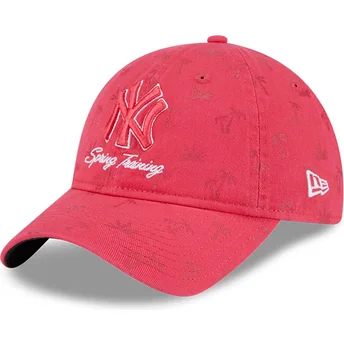 Cap zaobljena pink adjustable strap 9TWENTY Pattern Spring Training Fan Pack 2025 New York Yankees MLB New Era