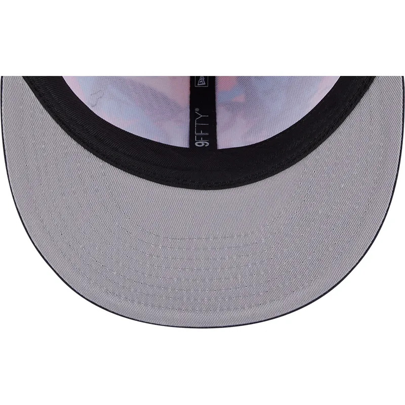 kapa-ravna-visebojno-snapback-9fifty-printed-spring-training-fan-pack-2025-new-york-yankees-mlb-new-era kapa-ravna-visebojno-snapback-9fifty-printed-spring-training-fan-pack-2025-new-york-yankees-mlb-new-era