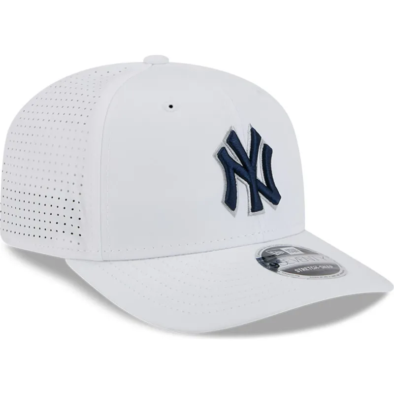 kapa-zaobljena-bijela-snapback-9seventy-perf-spring-training-fan-pack-2025-new-york-yankees-mlb-new-era