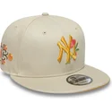 new-era-flat-brim-9fifty-floral-new-york-yankees-mlb-beige-snapback-cap