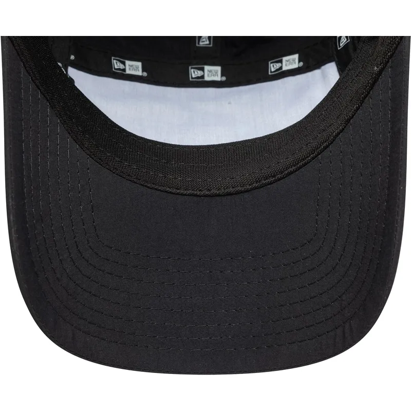 cap-zaobljena-black-adjustable-strap-runner-new-era