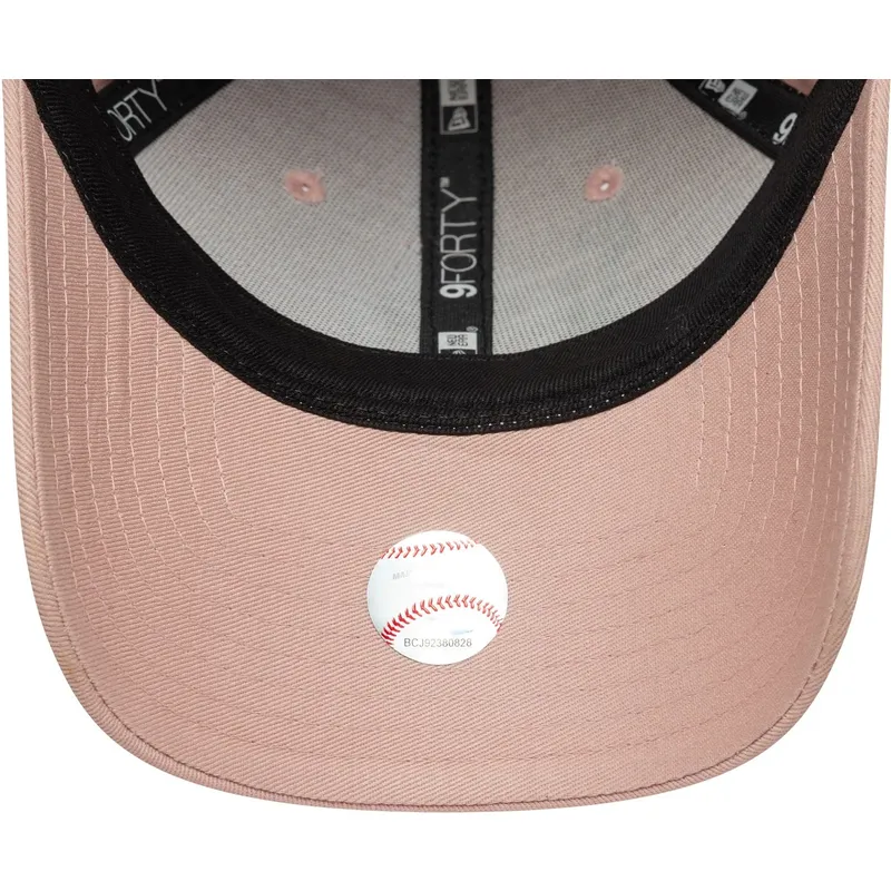 kapa-zaobljena-ruzicasta-podesiv-9forty-beaded-new-york-yankees-mlb-new-era