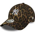 kapa-zaobljena-leopard-podesiv-9twenty-outline-new-york-yankees-mlb-new-era