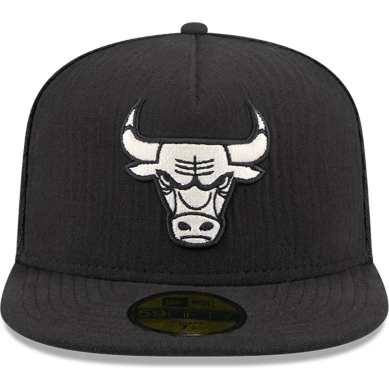 kapa-ravna-crna-prilagodena-59fifty-day-a-frame-chicago-bulls-nba-new-era