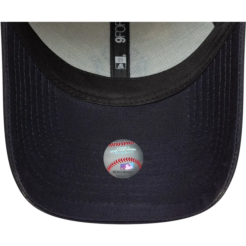 kapa-zaobljena-bez-podesiv-9forty-side-script-new-york-yankees-mlb-new-era