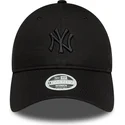 kapa-zaobljena-crna-podesiv-9twenty-bow-back-new-york-yankees-mlb-new-era