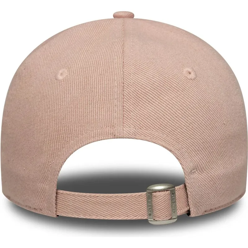 kapa-zaobljena-ruzicasta-podesiv-9twenty-dye-denim-new-york-yankees-mlb-new-era kapa-zaobljena-ruzicasta-podesiv-9twenty-dye-denim-new-york-yankees-mlb-new-era