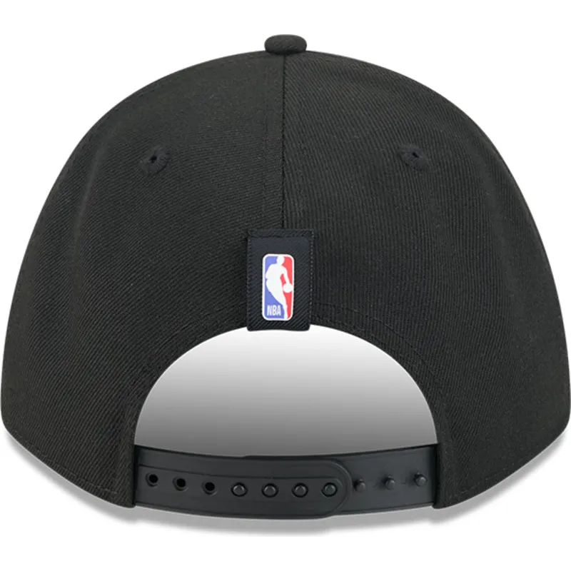 kapa-zaobljena-crna-snapback-9forty-m-crown-draft-2025-chicago-bulls-nba-new-era kapa-zaobljena-crna-snapback-9forty-m-crown-draft-2025-chicago-bulls-nba-new-era