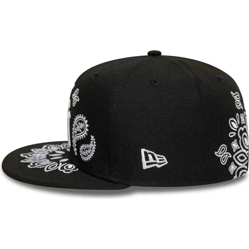 kapa-ravna-crna-prilagodena-59fifty-paisley-new-york-yankees-mlb-new-era