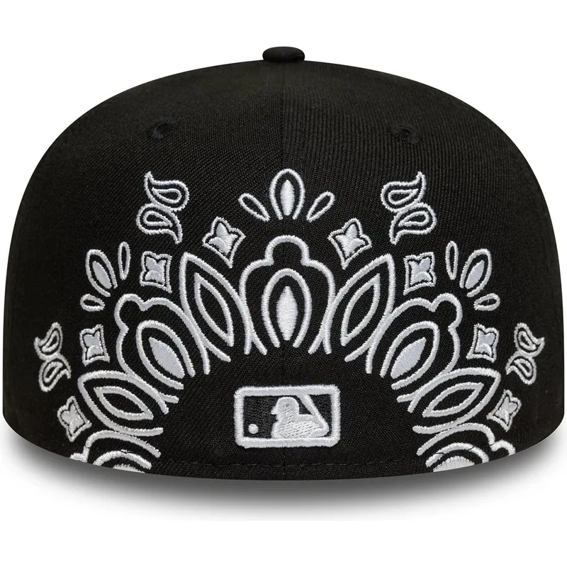 kapa-ravna-crna-prilagodena-59fifty-paisley-new-york-yankees-mlb-new-era