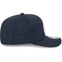 kapa-zaobljena-mornarsko-plava-snapback-9seventy-stretch-snap-perf-new-york-yankees-mlb-new-era