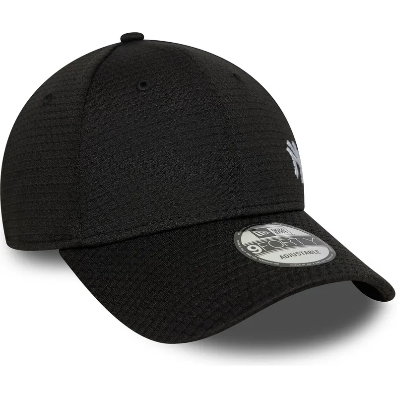 kapa-zaobljena-crna-snapback-9forty-flawless-mesh-new-york-yankees-mlb-new-era