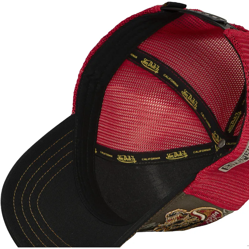 kapa-zaobljena-visebojno-snapback-patches09-von-dutch