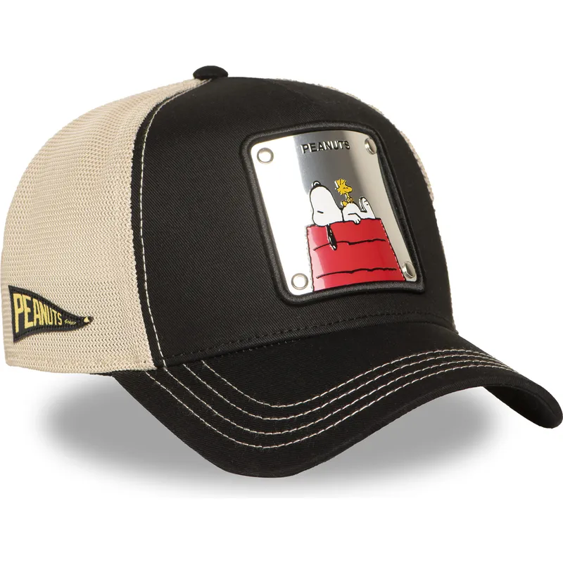 kapa-zaobljena-crna-snapback-pea6-naw6-snoopy-i-charlie-brown-kikiriki-capslab