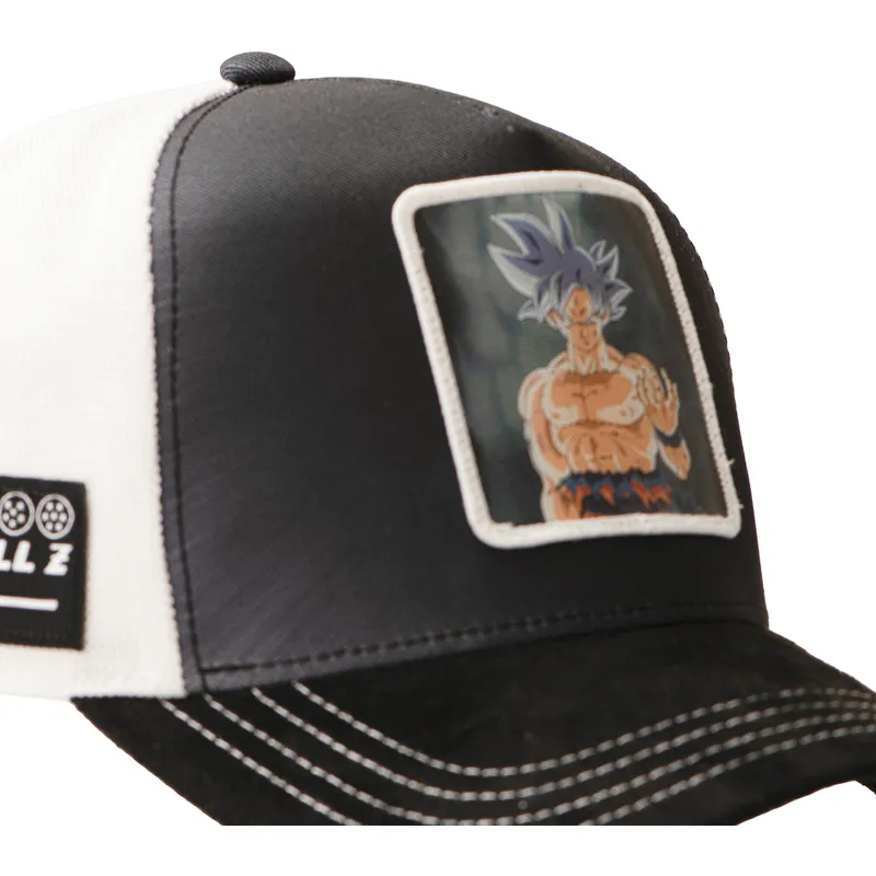 cap-zaobljena-black-snapback-son-goku-dragon-ball-capslab
