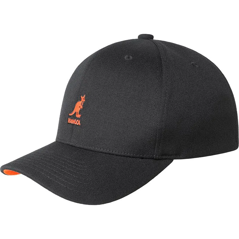 cap-zaobljena-black-ajustada-kangol