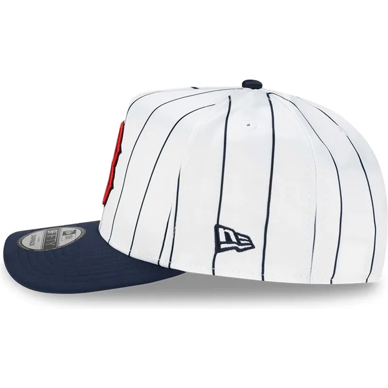 kapa-zaobljena-bijela-snapback-9fifty-a-frame-satin-pinstripe-boston-red-sox-mlb-new-era