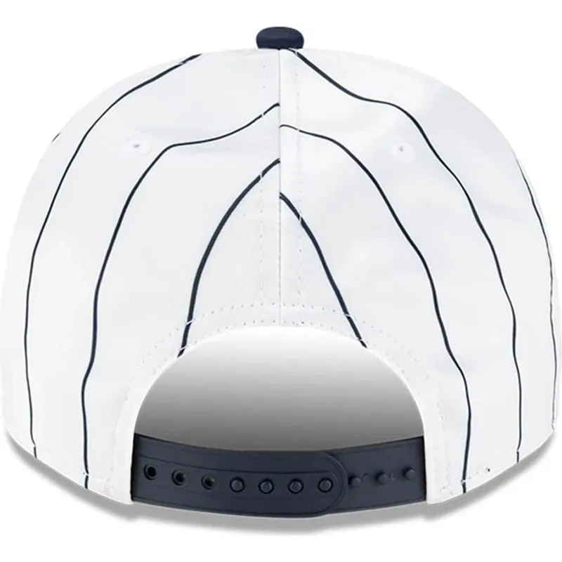 kapa-zaobljena-bijela-snapback-9fifty-a-frame-satin-pinstripe-new-york-yankees-mlb-new-era kapa-zaobljena-bijela-snapback-9fifty-a-frame-satin-pinstripe-new-york-yankees-mlb-new-era