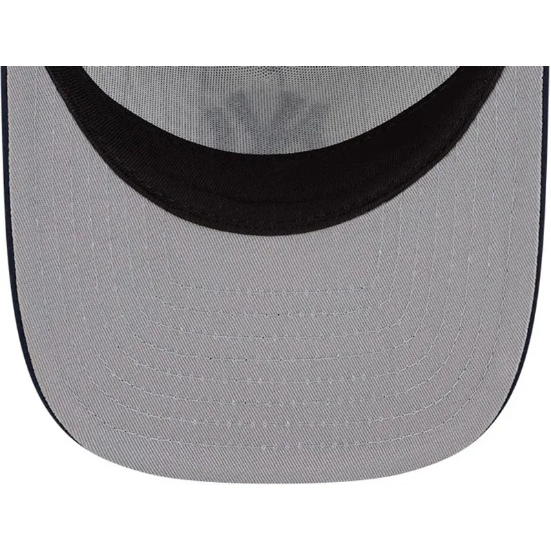 kapa-zaobljena-bijela-snapback-9fifty-a-frame-satin-pinstripe-new-york-yankees-mlb-new-era kapa-zaobljena-bijela-snapback-9fifty-a-frame-satin-pinstripe-new-york-yankees-mlb-new-era
