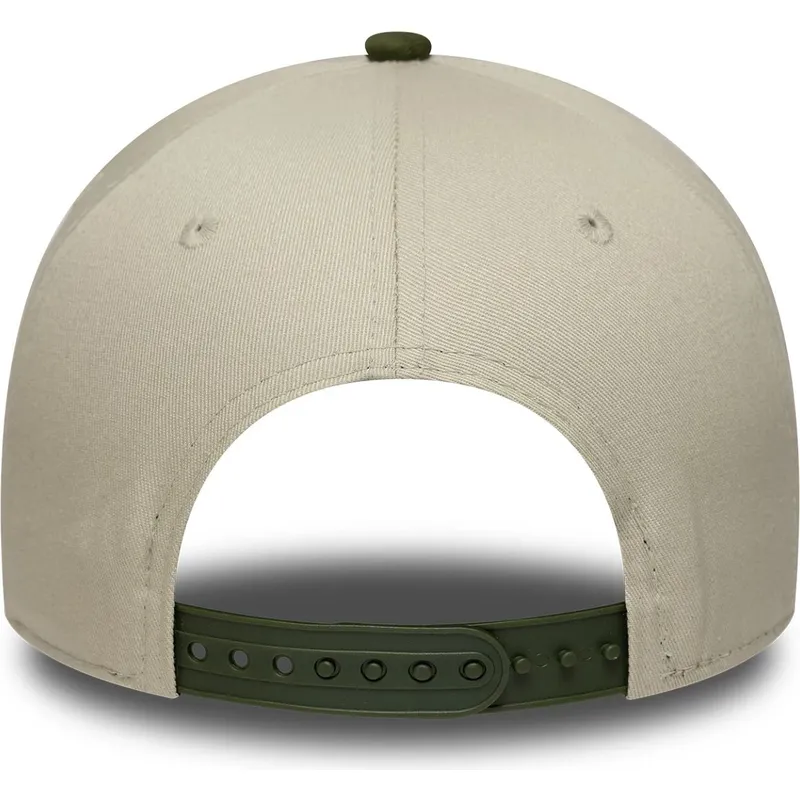 cap-zaobljena-camouflage-snapback-9forty-new-era