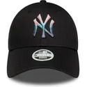 kapa-zaobljena-crna-podesiv-9forty-metallic-new-york-yankees-mlb-new-era