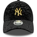 kapa-zaobljena-crna-podesiv-9forty-leo-velour-metallic-new-york-yankees-mlb-new-era